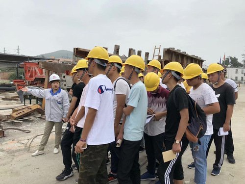 同题参见经过三年的理论与实践的工学交